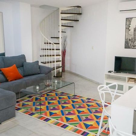 Rentalsevilla Espacioso Duplex En La Puerta Real Экстерьер фото