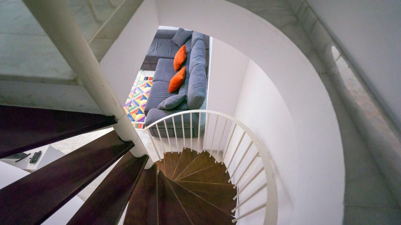 Rentalsevilla Espacioso Duplex En La Puerta Real Экстерьер фото