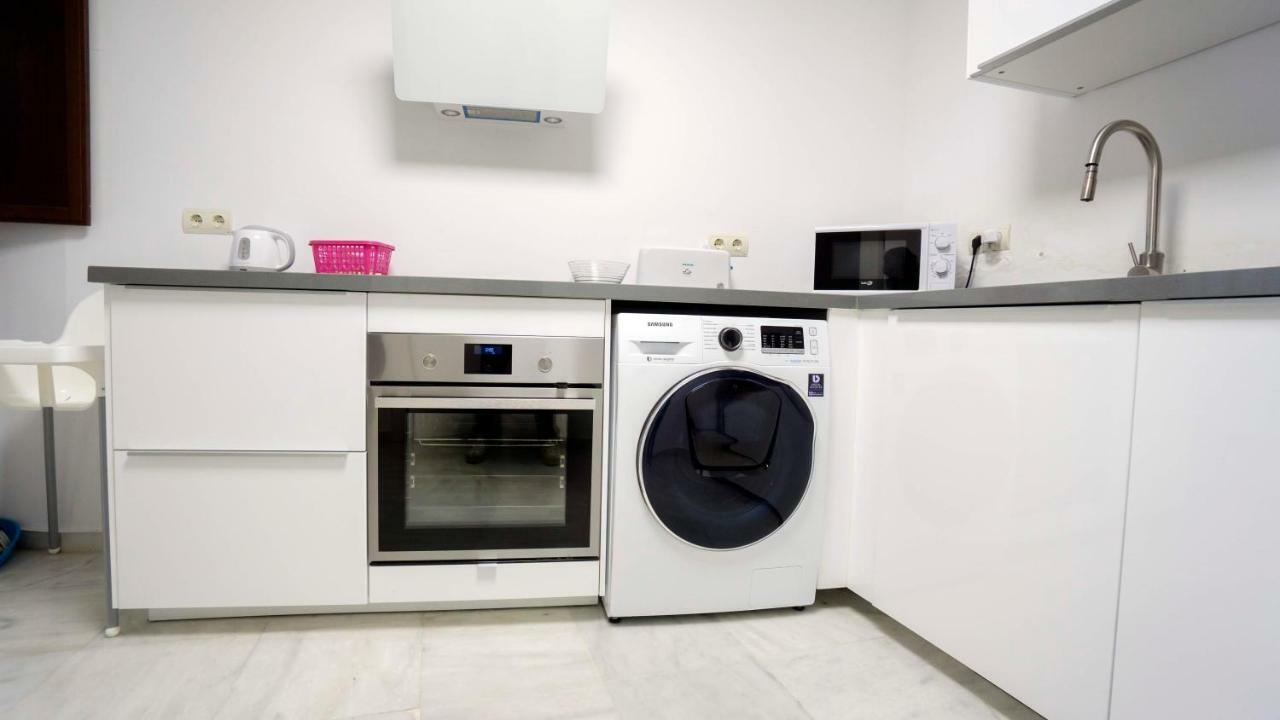 Rentalsevilla Espacioso Duplex En La Puerta Real Экстерьер фото