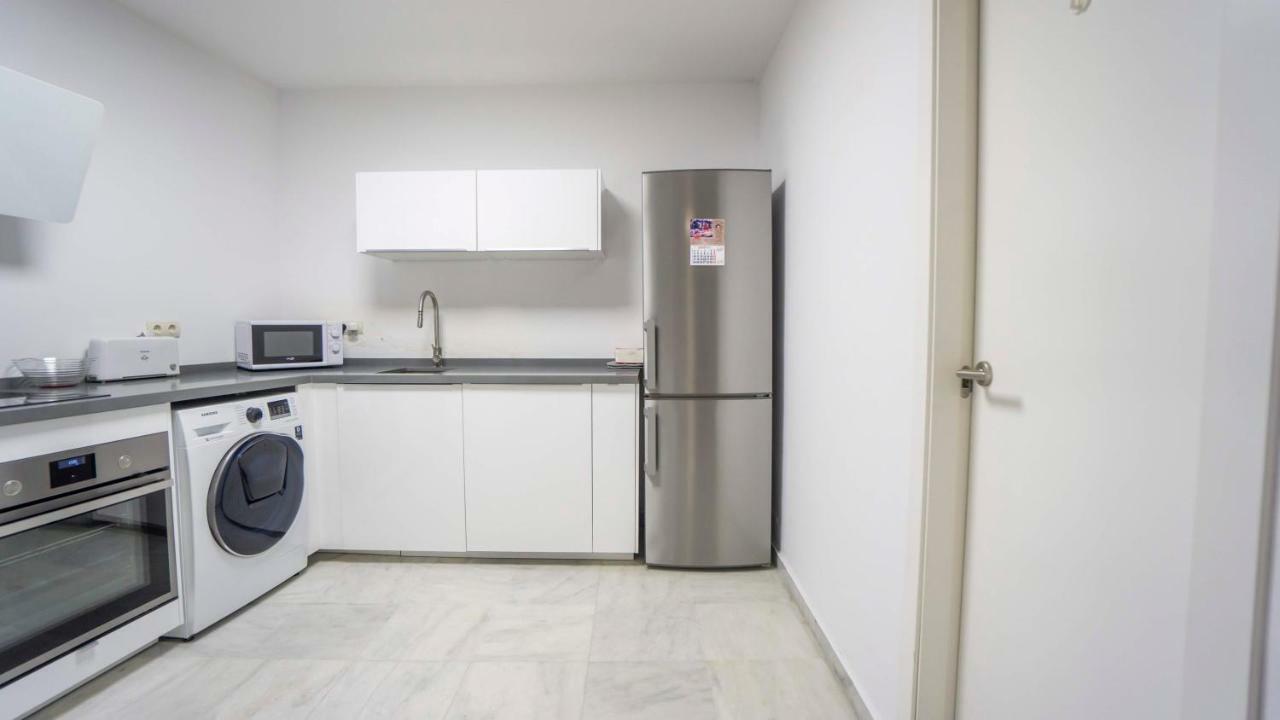Rentalsevilla Espacioso Duplex En La Puerta Real Экстерьер фото