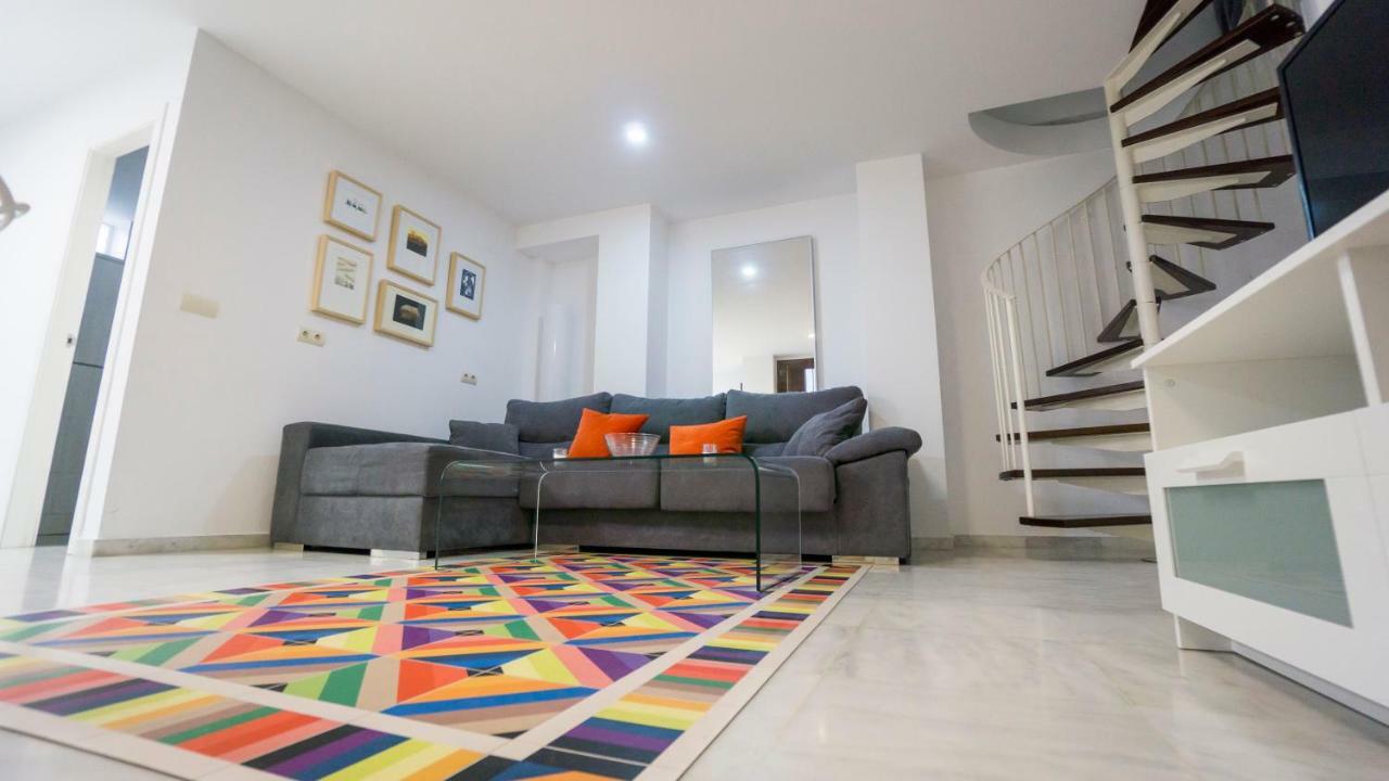 Rentalsevilla Espacioso Duplex En La Puerta Real Экстерьер фото