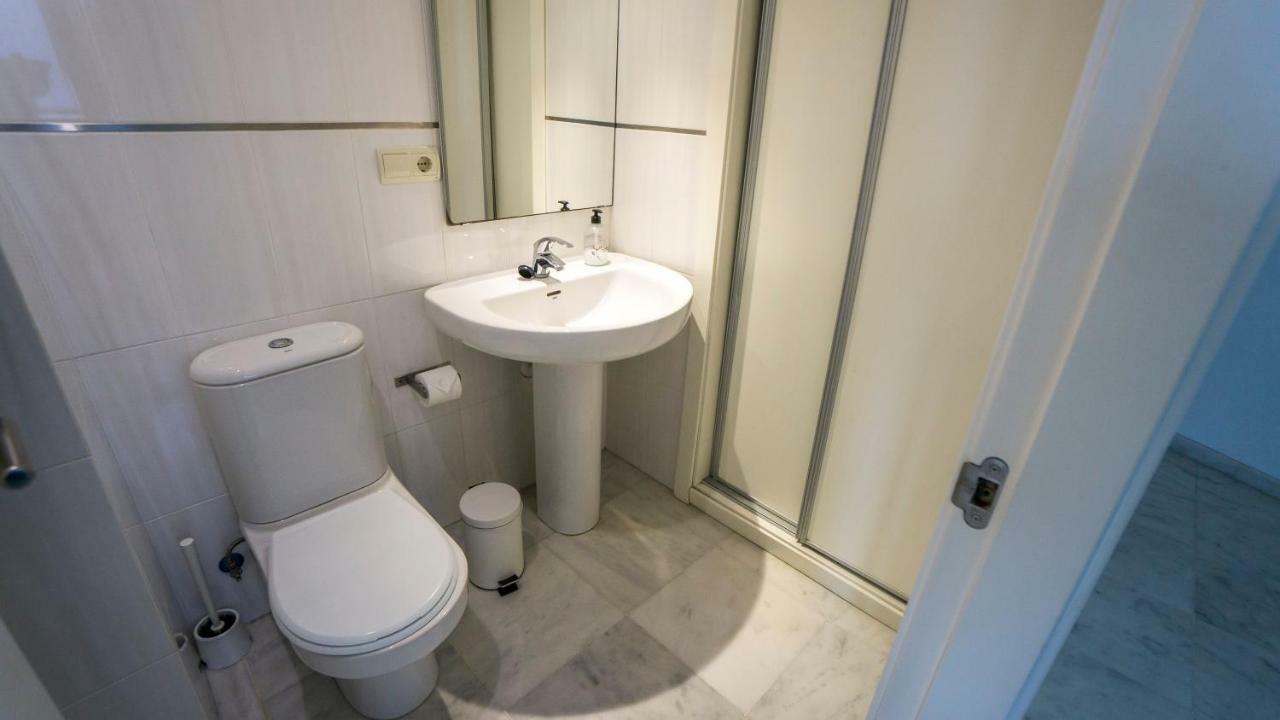 Rentalsevilla Espacioso Duplex En La Puerta Real Экстерьер фото