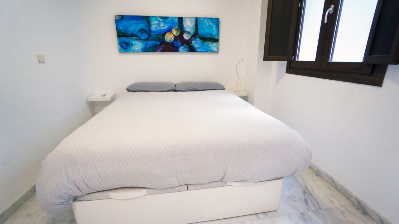 Rentalsevilla Espacioso Duplex En La Puerta Real Экстерьер фото